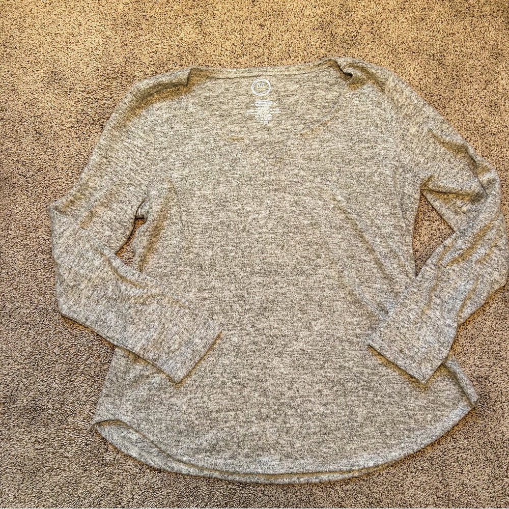 24/7 Heather grey long sleeve